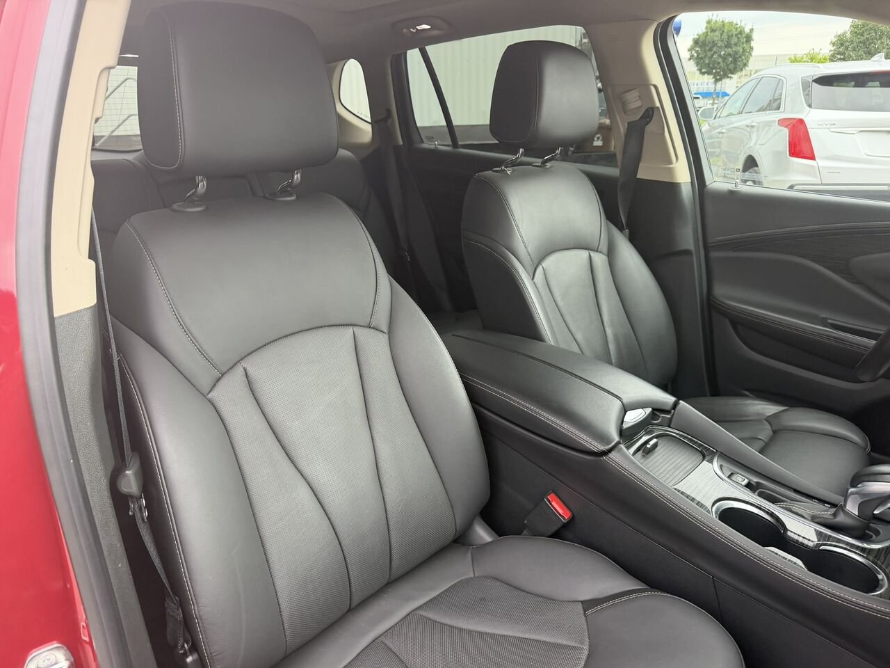 2017 Buick Envision PREMIUM II AWD Red Laval - photo #24