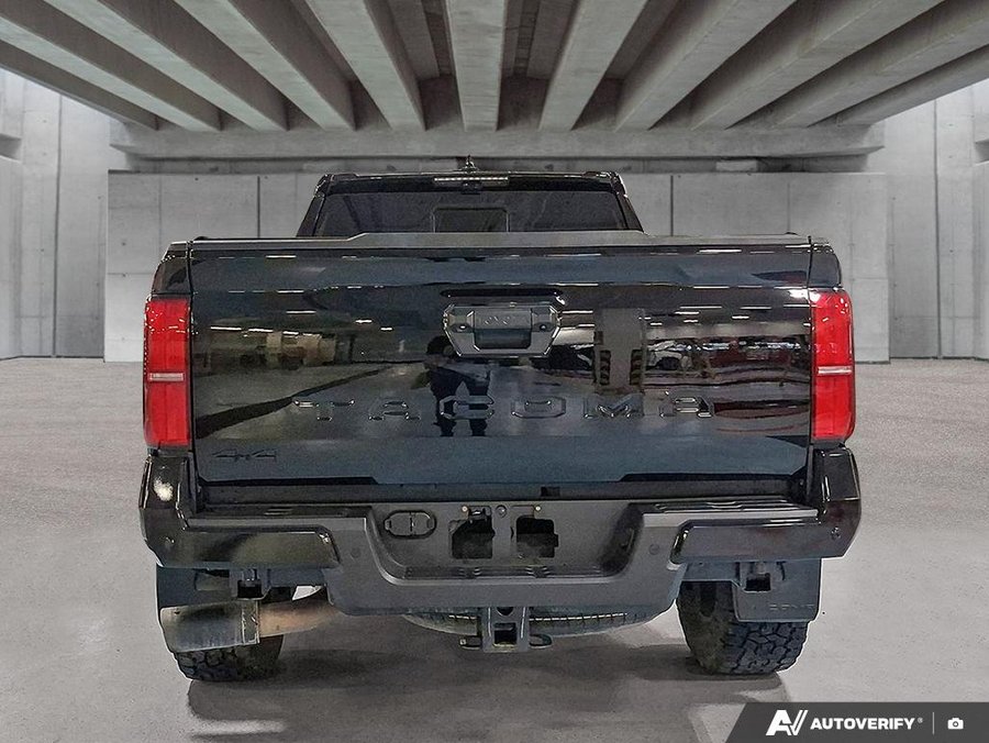 2025 Toyota Tacoma 4x4 Double Cab Auto Black