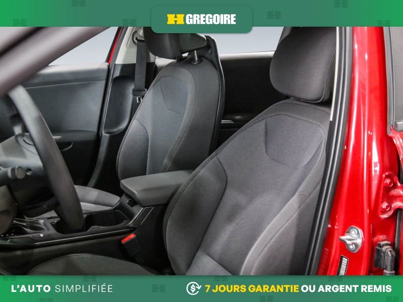 2025 Kia K4 Red Saint-Eustache - photo #19