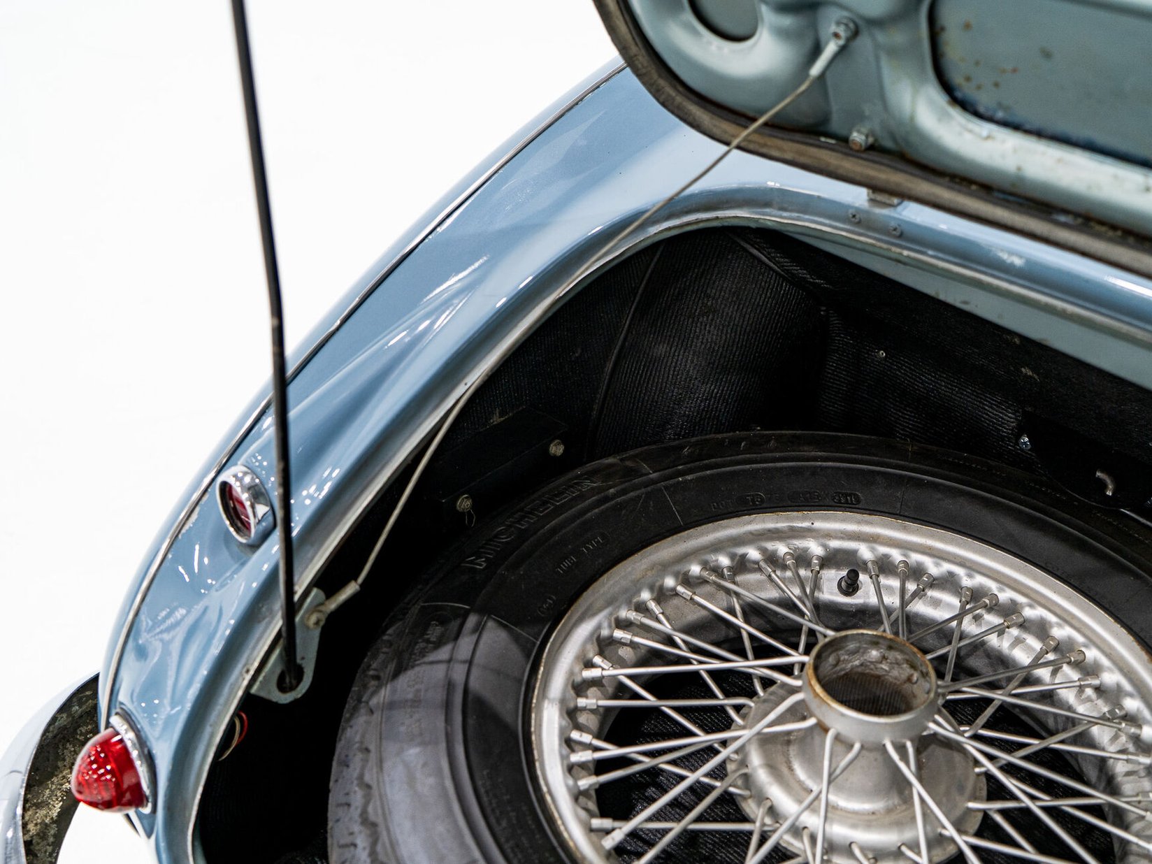 Austin Healey 3000 Recent drivetrain complete rebuild **PRIX EN USD** 1960 Bleu Montréal - photo #87