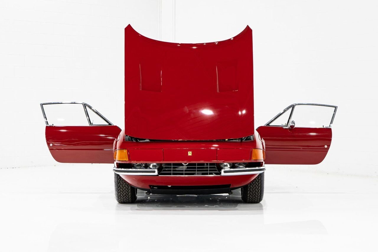Ferrari 365 GTB4 Daytona 18,301 miles With Orig Books/Tools/ Carbs / Filter Box 1973 Rouge Montréal - photo #34