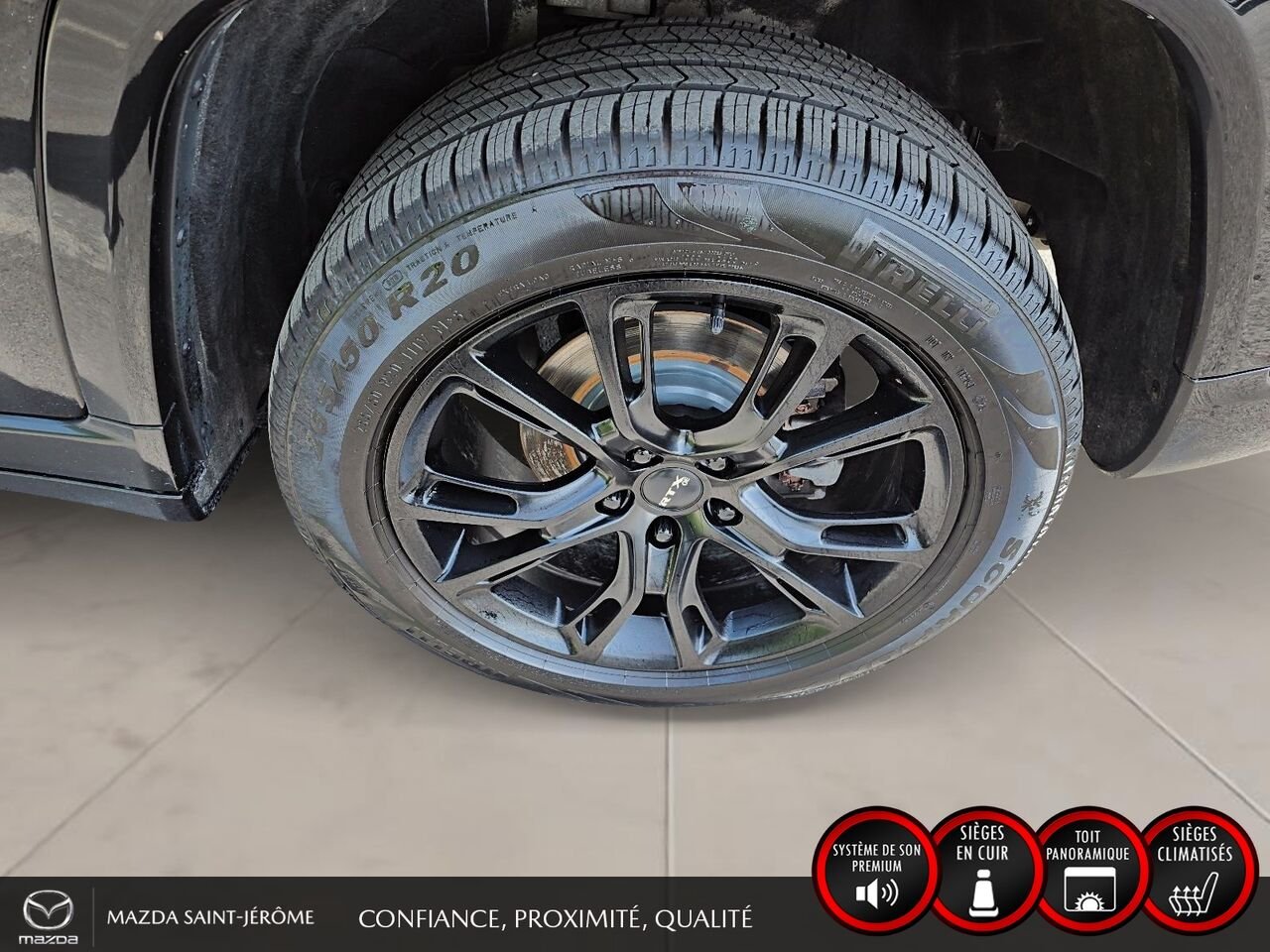 Jeep Grand Cherokee Overland | CUIR NAPPA | TOIT COMMANDVIEW 2 RANGÉES | SIÈGES VENTILÉS | 4X4 2023 Noir Saint-Jérôme - photo #10