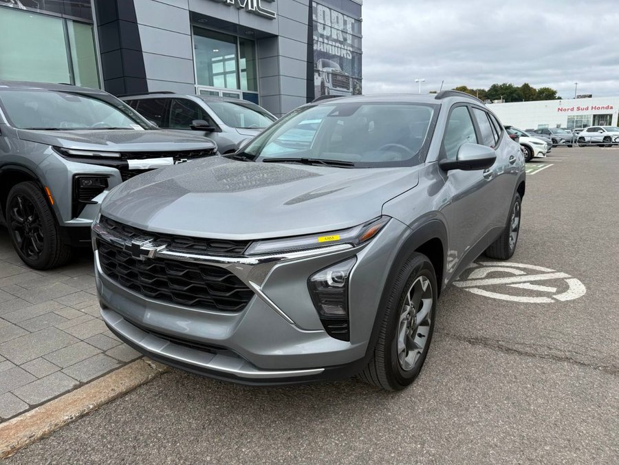 Chevrolet Trax LT *TOIT* SIEGES CHAUFF *REG ADAPT* CARPLAY *PROMO 2024 Gris