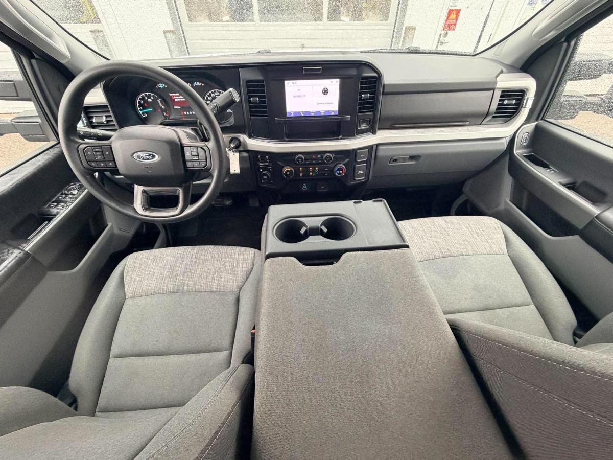 2026 Ford Super Duty F-250 SRW White  - photo #22