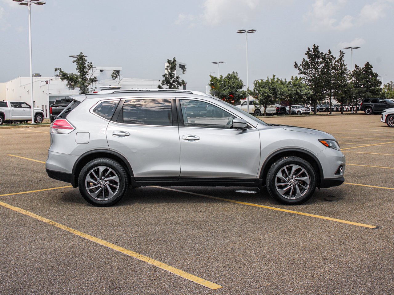 2016 Nissan Rogue AWD 4dr SL Grey Sherwood Park - photo #9