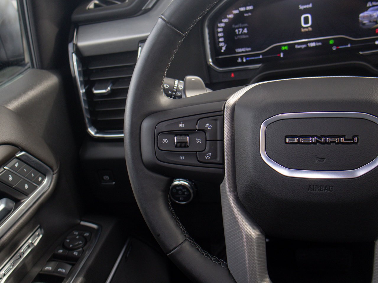 2025 GMC Sierra 1500 4WD Crew Cab 147 Denali Black Sherwood Park - photo #25