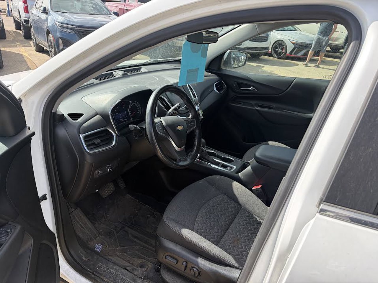 2022 Chevrolet Equinox AWD 4dr LT w/1LT White Sherwood Park - photo #6