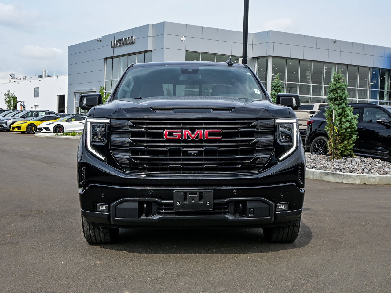 2024 GMC Sierra 1500 4WD Crew Cab 147 Elevation Black Sherwood Park - photo #2
