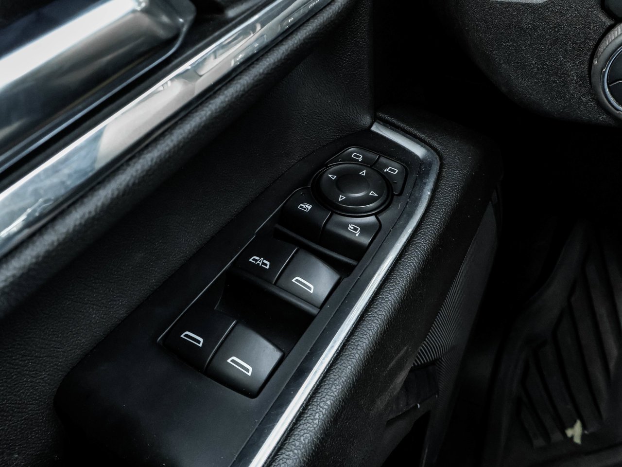 2024 Chevrolet Silverado 2500HD 4WD Crew Cab 159 LT Grey Sherwood Park - photo #18