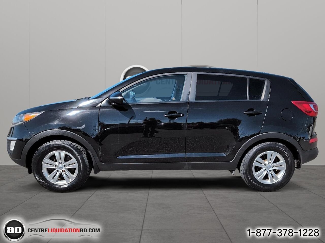 2013 Kia Sportage Traction avant 4 portes, 4 cyl. en ligne, boîte manuelle, LX | BD0368 Black Granby - photo #8