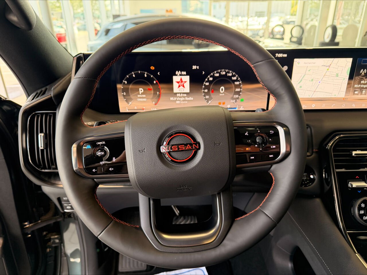 NISSAN Armada ARMADA PRO-4X 2026 Noir intense/Gris alpin Châteauguay - photo #9