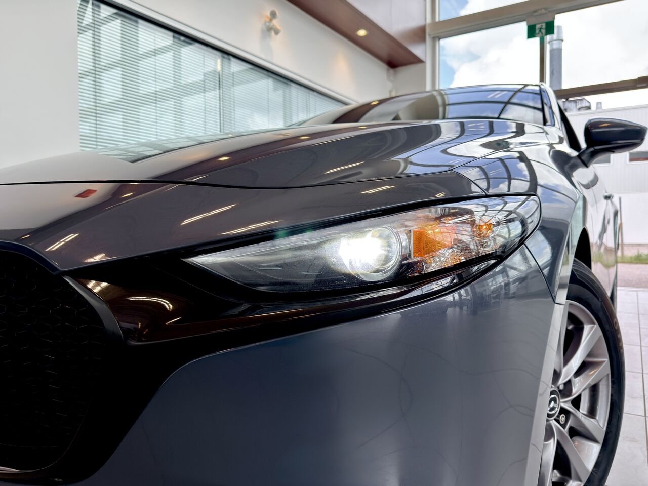 2022 Mazda Mazda3 Sport Grey Notre-Dame-des-Prairies - photo #11