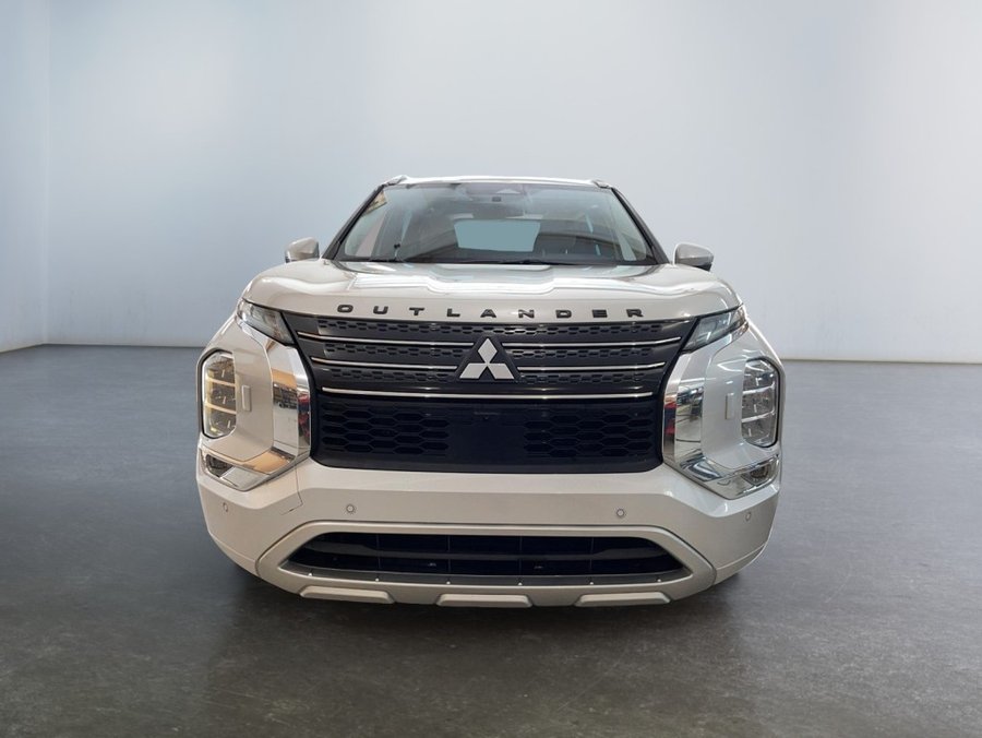 2023 Mitsubishi OUTLANDER PHEV GT S-AWC White