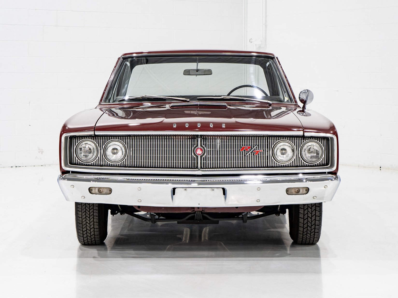 Dodge Coronet R/T Factory Hemi single repaint PRICE IN USD 1967 Montréal - photo #1