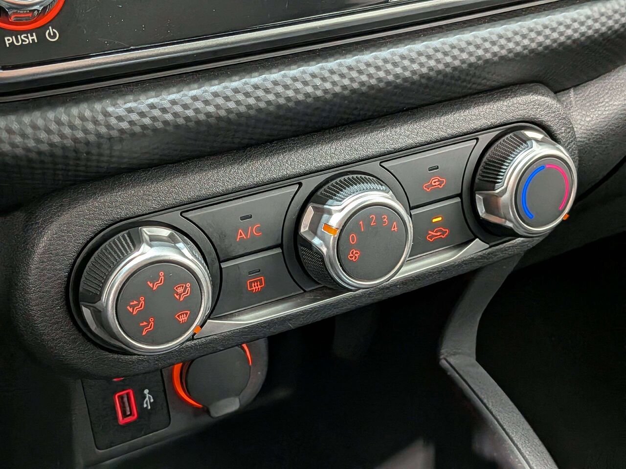 Nissan Kicks S FWD 2024 Blanc Val-David - photo #22
