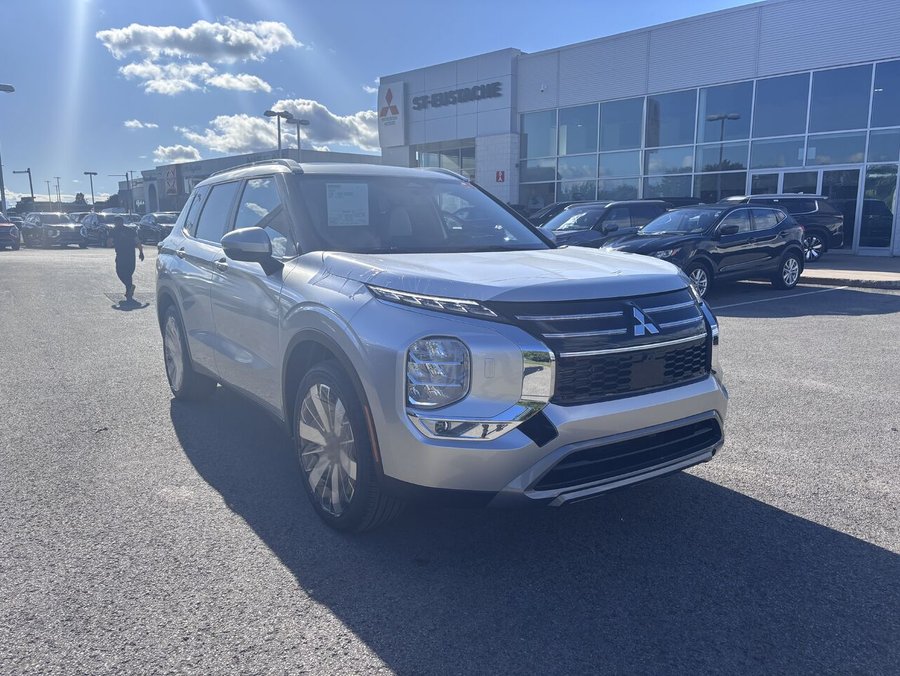 2026 Mitsubishi Outlander SEL S-AWC utilitaire sport TI Sterling Silver