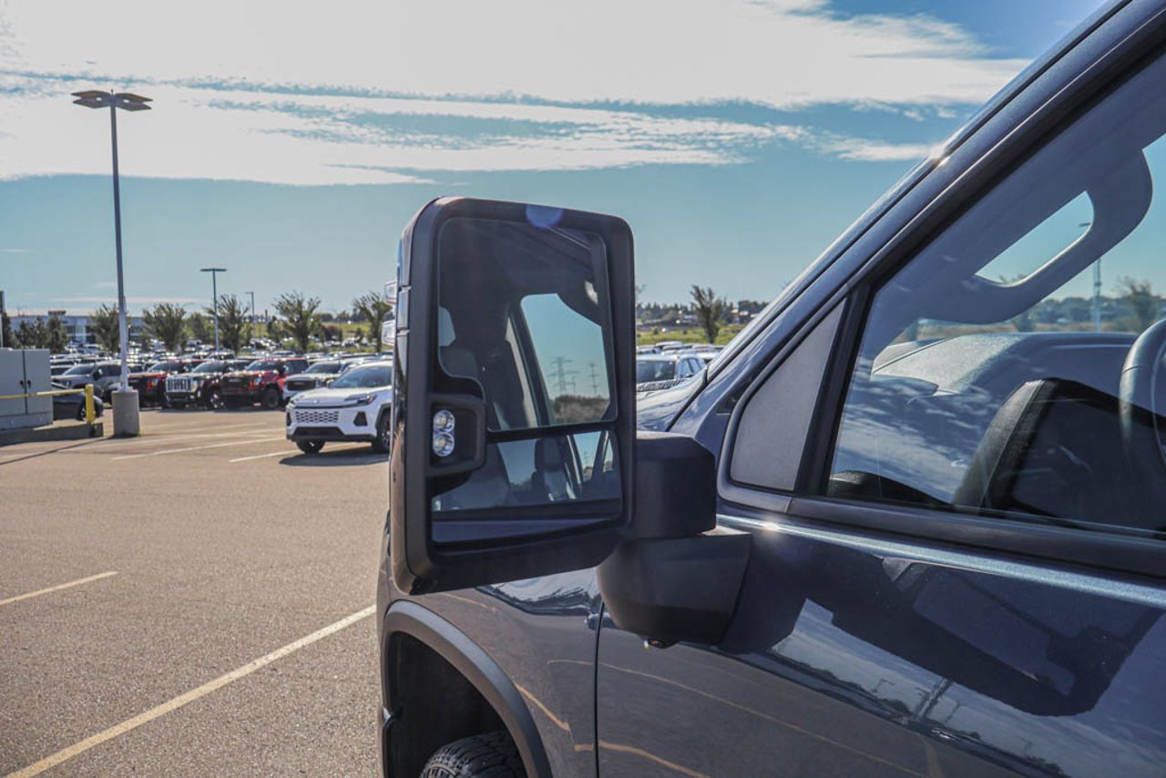 2026 Chevrolet Silverado 3500HD 4WD Crew Cab 159 LTZ Blue Sherwood Park - photo #13