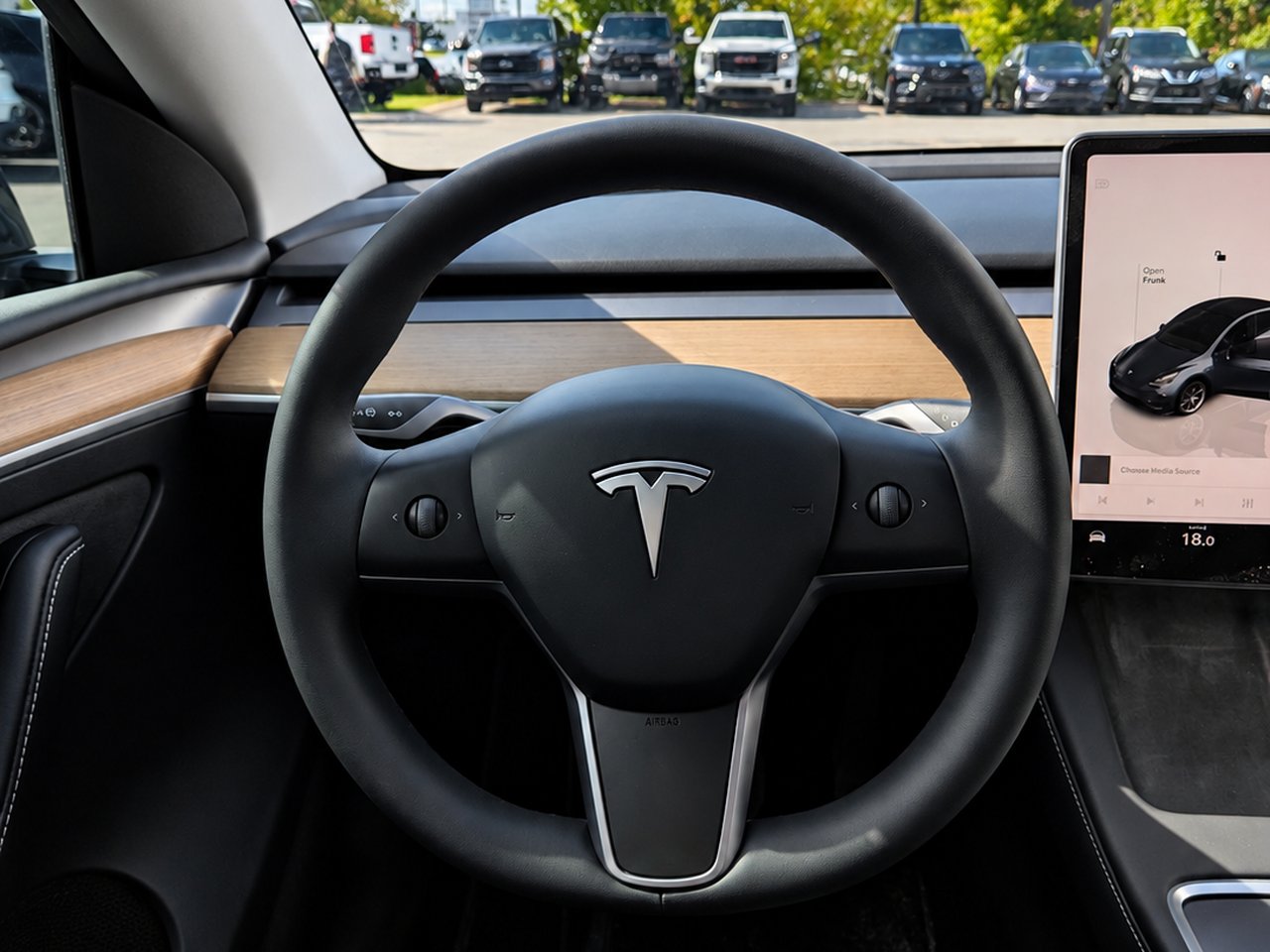 Tesla Model Y 2023 Gris Granby - photo #14
