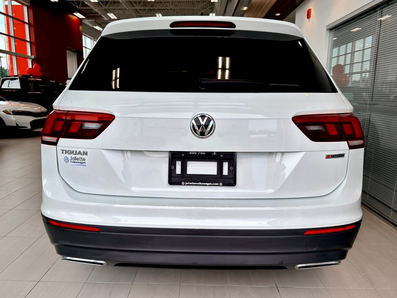 2021 Volkswagen Tiguan White Notre-Dame-des-Prairies - photo #9