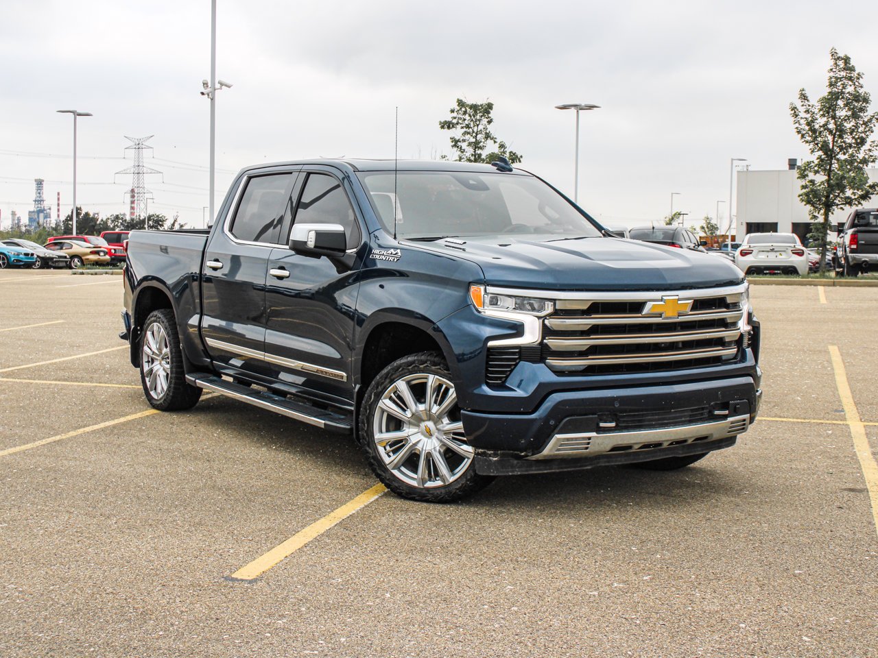 2022 Chevrolet Silverado 1500 4WD Crew Cab 147 High Country Blue Sherwood Park - photo #1