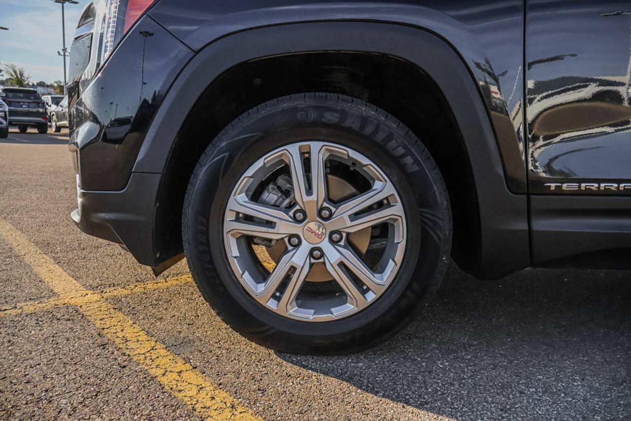 2024 GMC Terrain AWD 4dr SLE Black Sherwood Park - photo #12