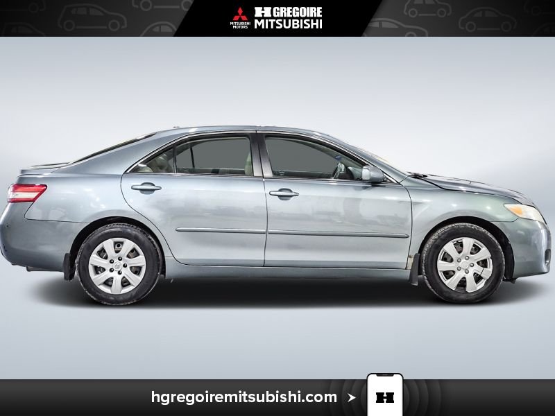 2010 Toyota Camry Green Blainville - photo #10