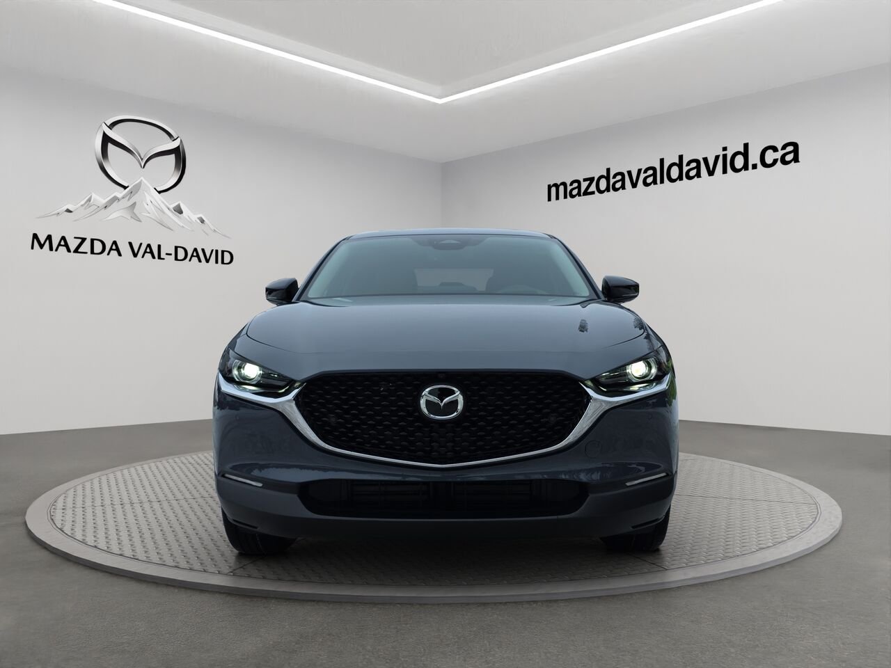 2026 Mazda CX-30 GT, awd, toit ouvrant, Écran 360 degré, Navigation, chargeur sans fil pour cellulaire Aero Grey Metallic Val-David - photo #2