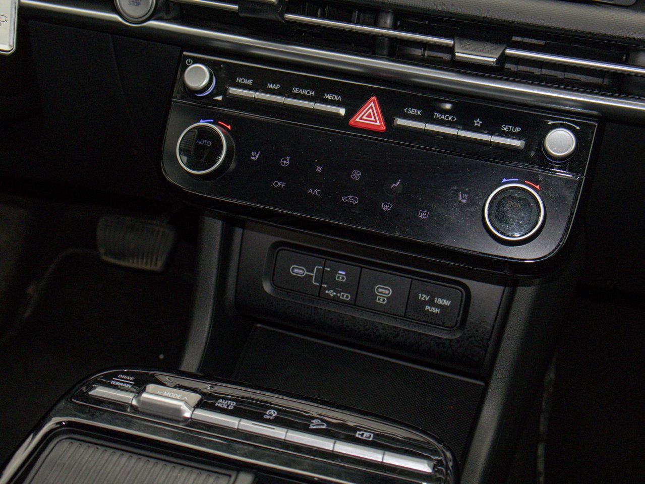 2025 Hyundai Tucson Preferred AWD Grey Sherwood Park - photo #27