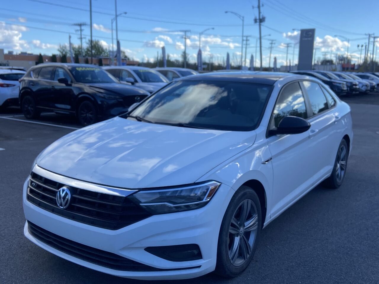 2019 Volkswagen Jetta White Ste-Agathe des Monts - photo #0