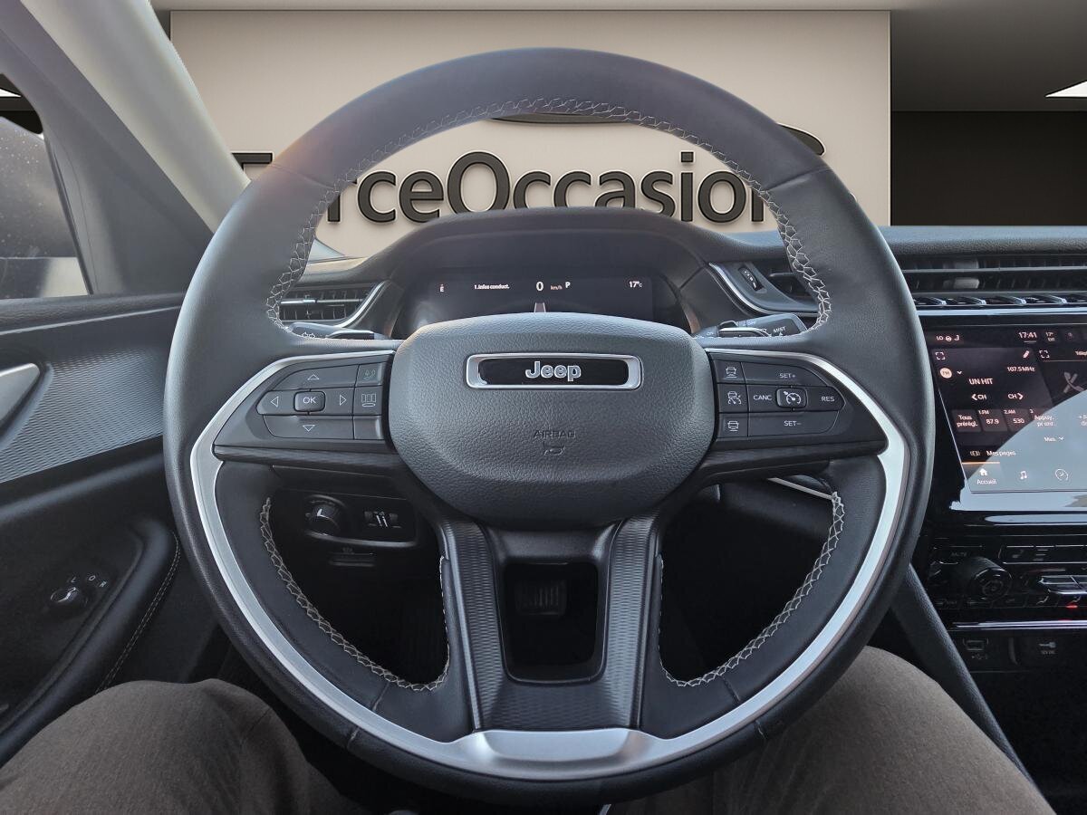 2023 Jeep Grand Cherokee Black  - photo #9