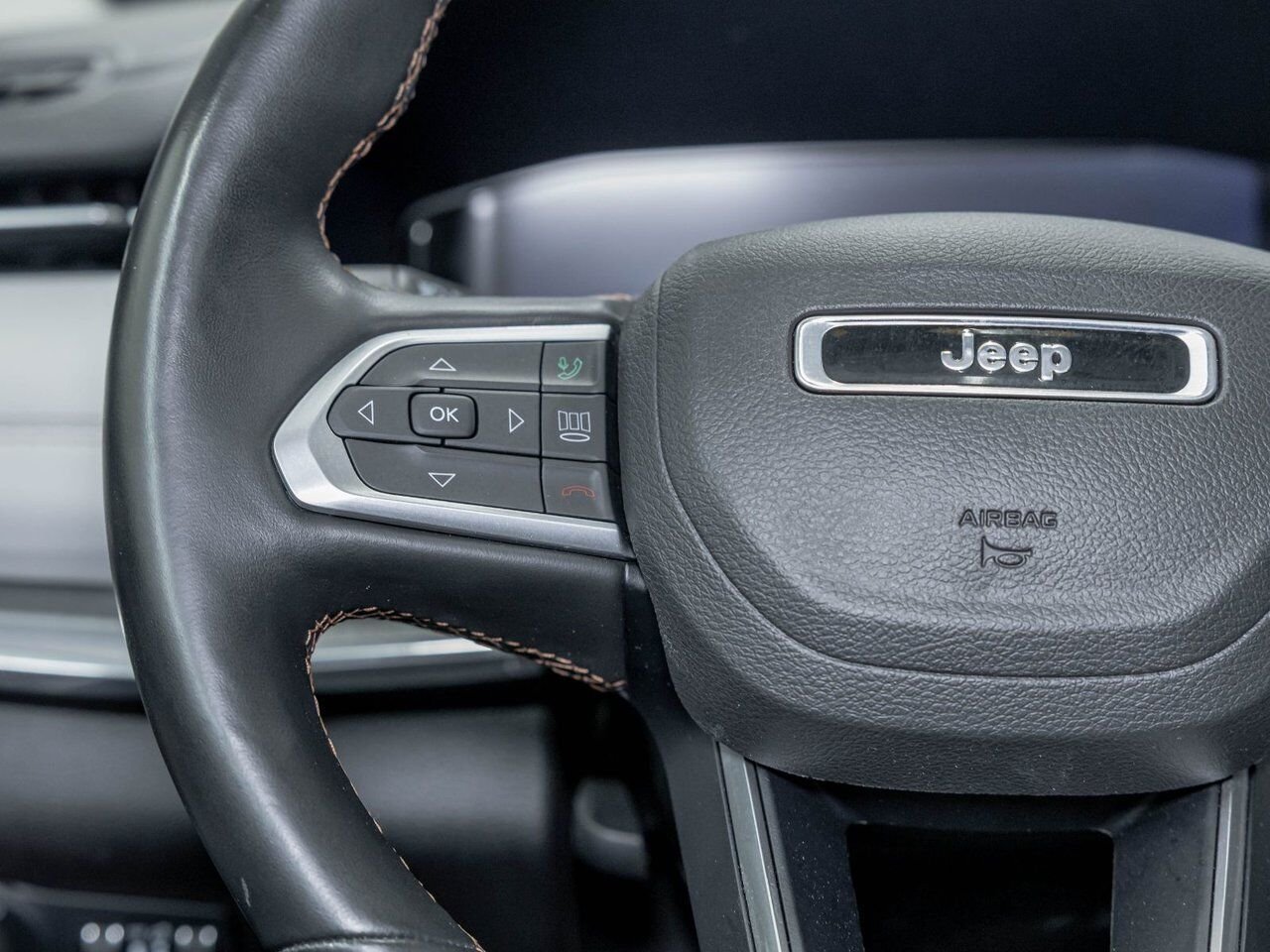 2022 Jeep Compass LIMITED 4X4 *TOIT* NAV CUIR SIÈGES VENTIL ALPINE Granite Crystal Saint-Jérôme - photo #14