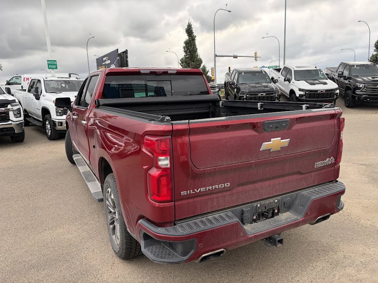 2024 Chevrolet Silverado 1500 4WD Crew Cab 147 High Country Red Sherwood Park - photo #3