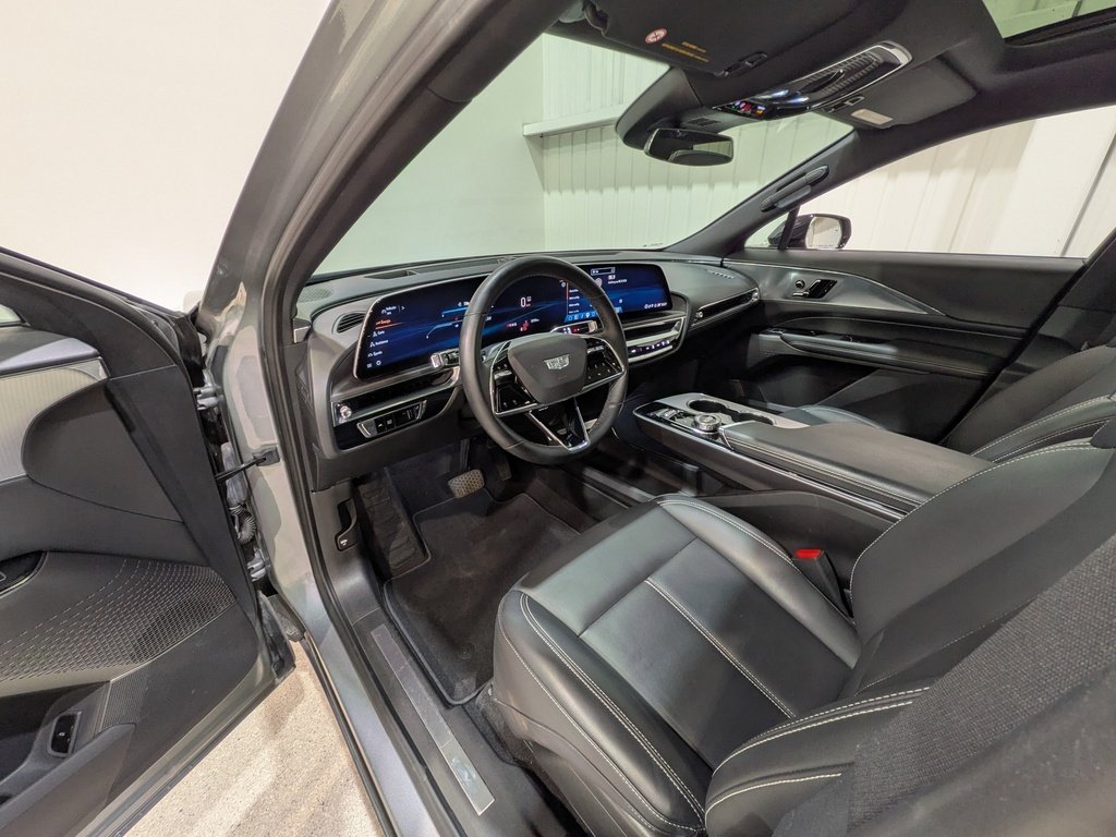 2024 Cadillac LYRIQ 4dr Tech w/1SA Grey Val-David - photo #10