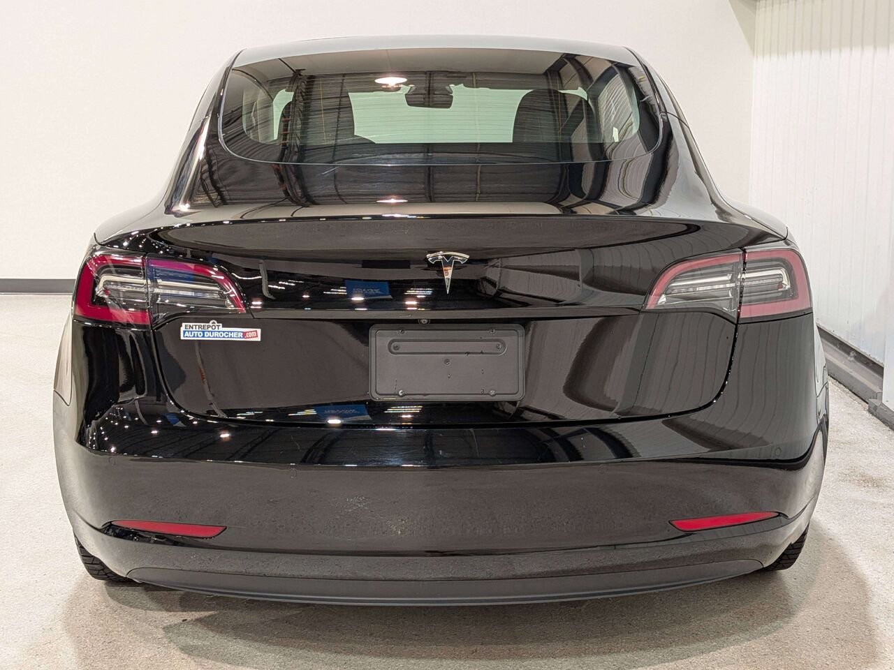 2022 Tesla Model 3 Standard Range RWD *Ltd Avail* Black Val-David - photo #6