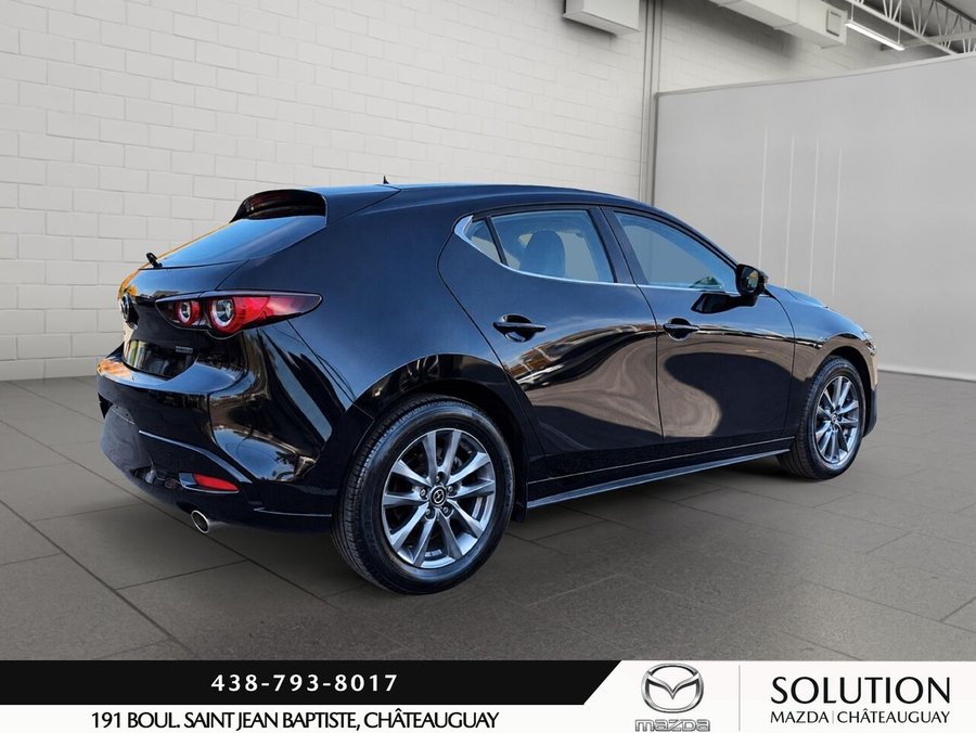 2023 Mazda 3 SPORT GS Black