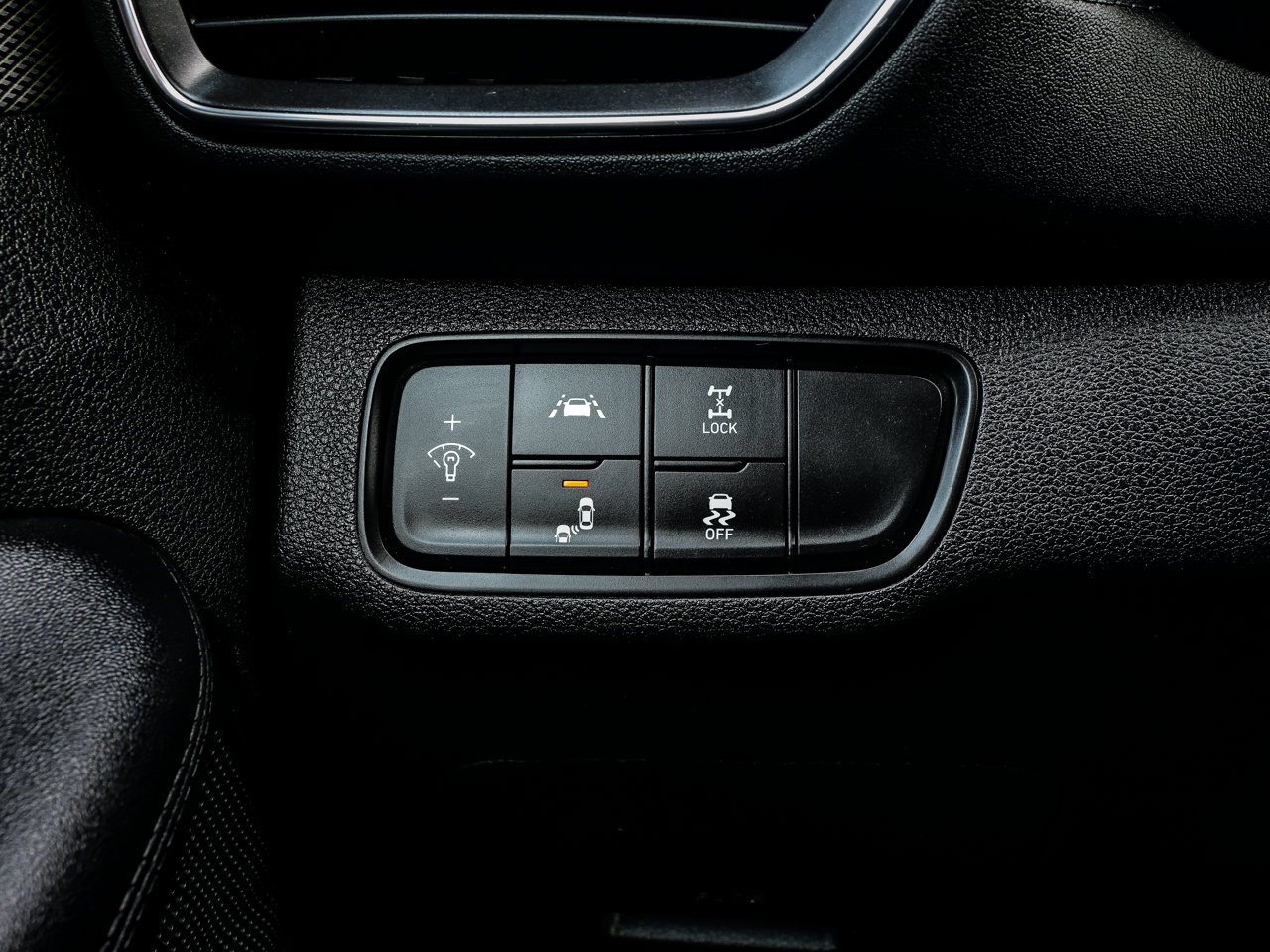 2019 Hyundai Santa Fe 2.4L Preferred AWD Blue Sherwood Park - photo #16