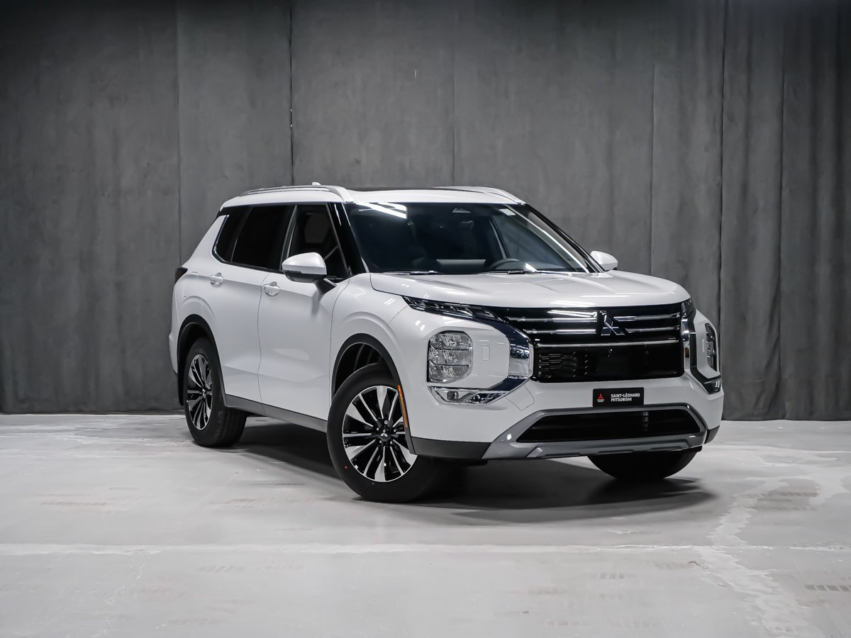 Mitsubishi Outlander LE 2026 Blanc diamant Montréal - photo #1