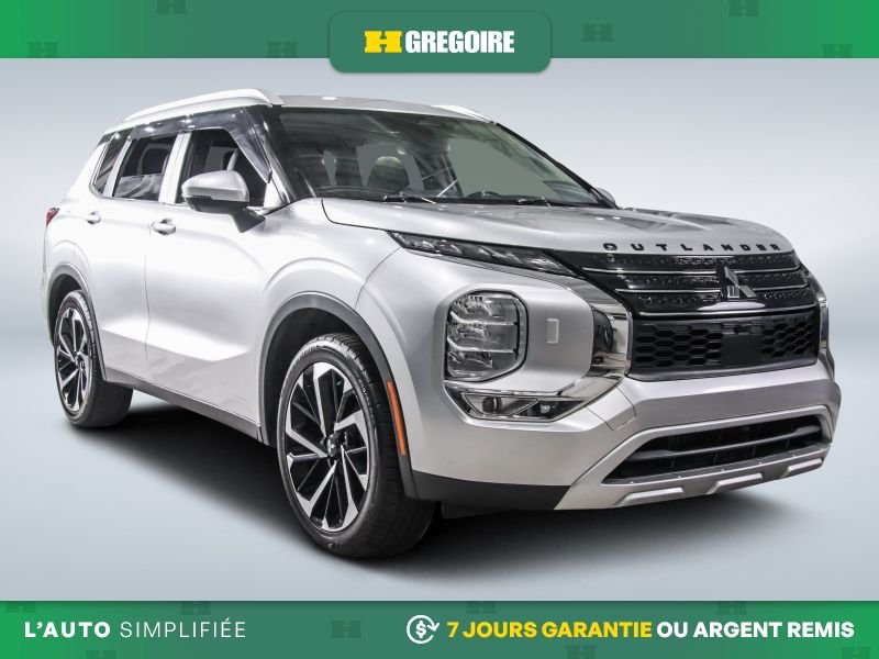2022 Mitsubishi Outlander Grey Laval - photo #0