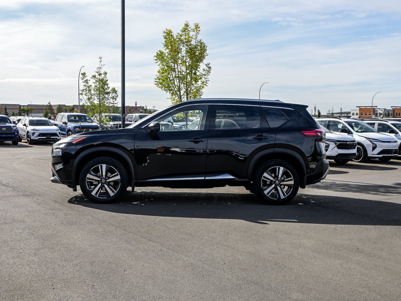 2021 Nissan Rogue AWD Platinum Black Sherwood Park - photo #9