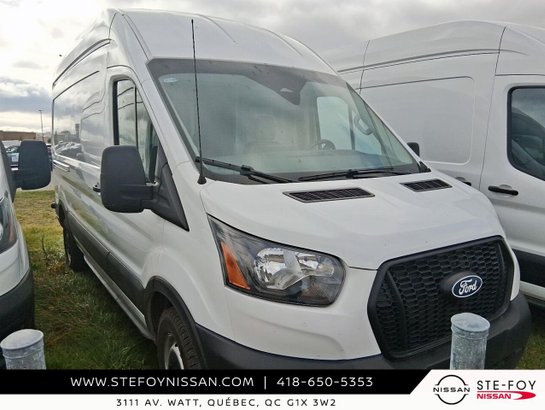 Ford Transit fourgon utilitaire TOIT HAUT T-250 PA toit surélevé 148 po PNBV de 9 070 lb 2026 Blanc
