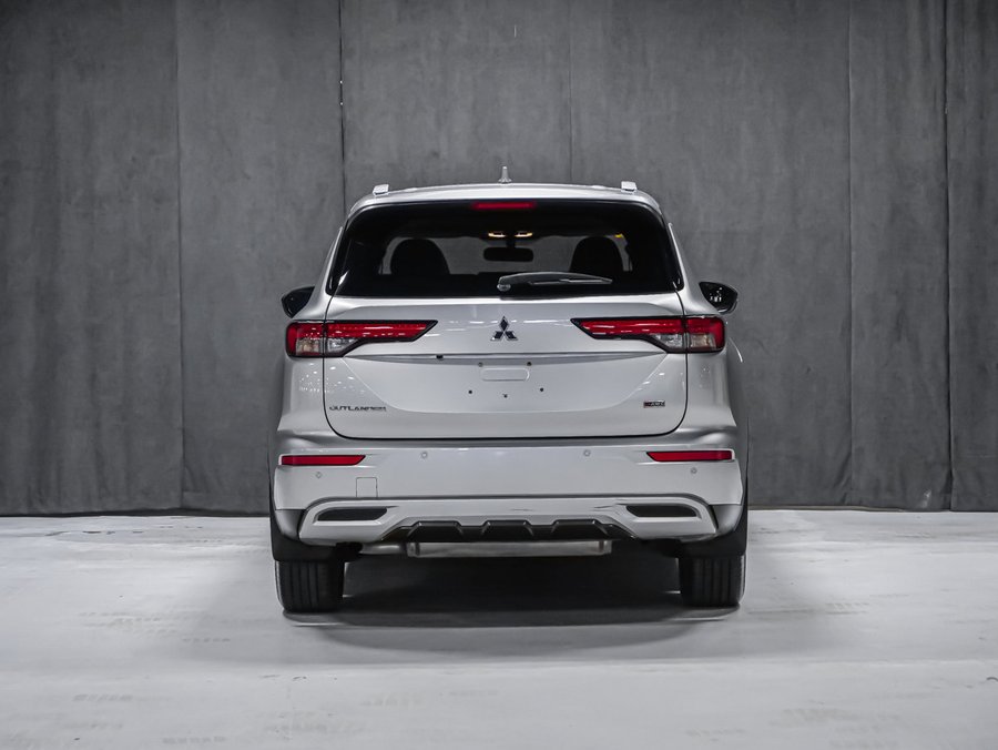 Mitsubishi Outlander LE BANC CHAUFFANT APPLE CAR PLAY SANS FIL 2024 Argent