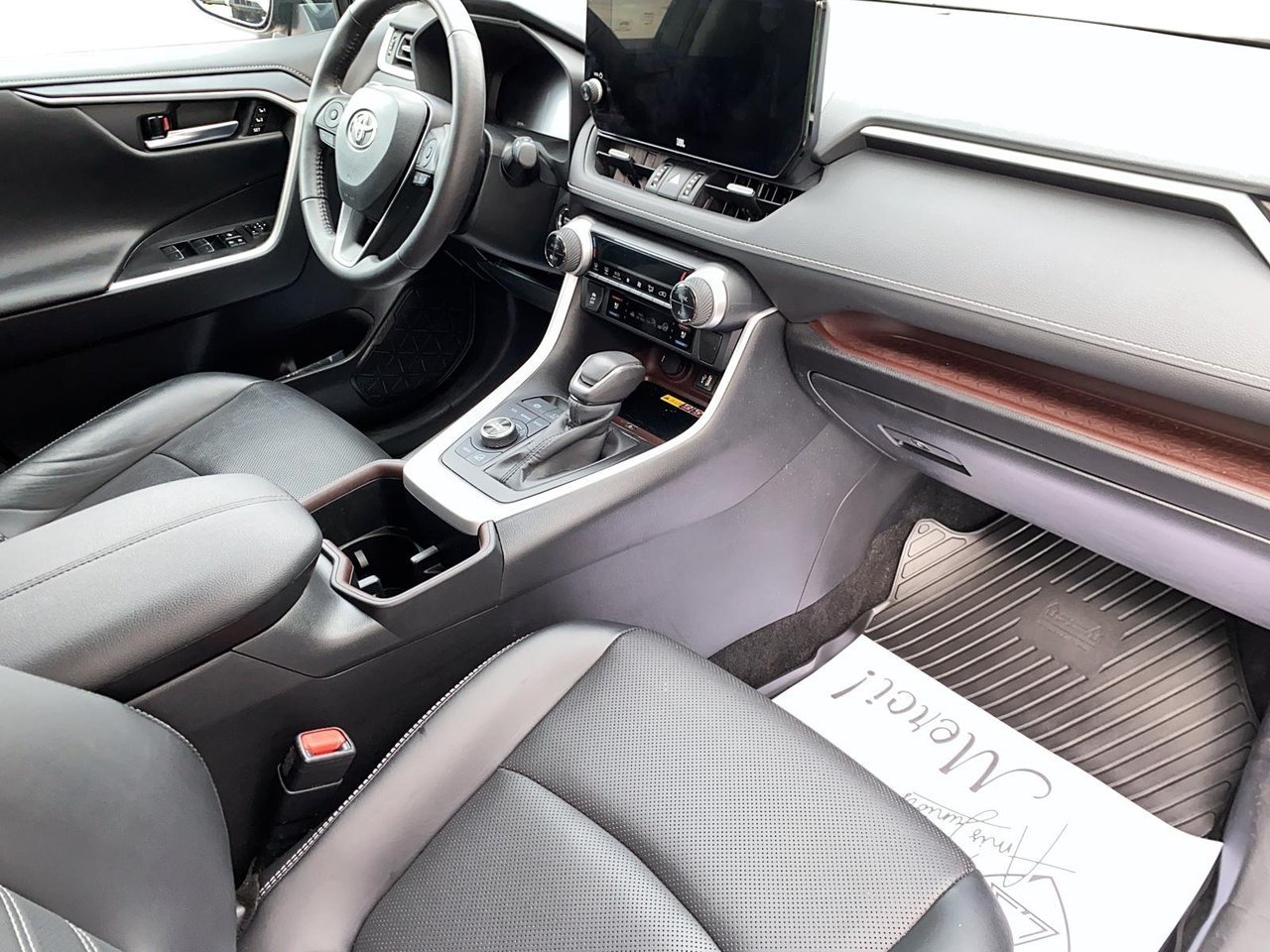 Toyota RAV4 Limited 2024 Noir Baie-Comeau - photo #18