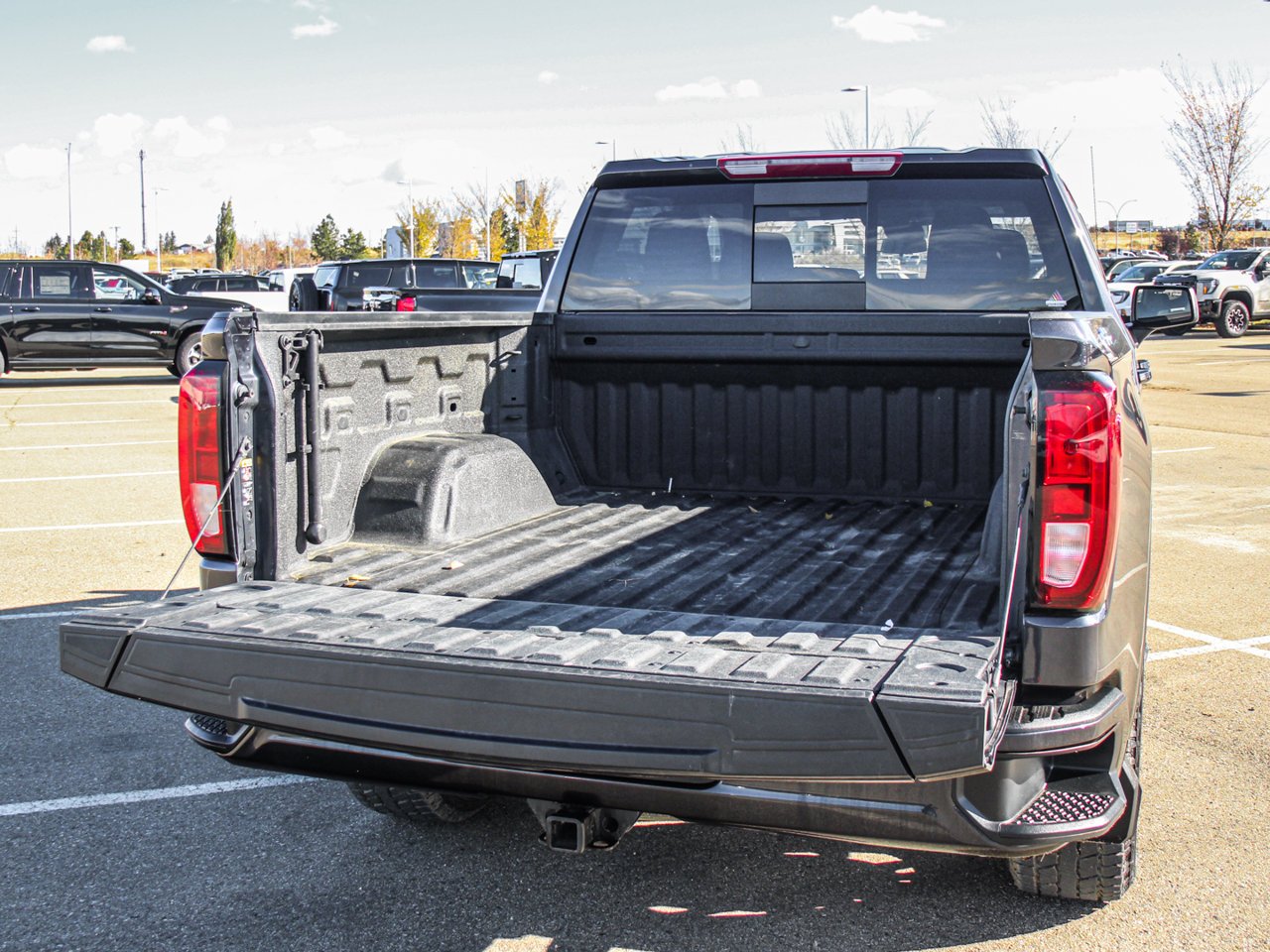 2024 GMC Sierra 1500 4WD Crew Cab 147 Elevation Grey Sherwood Park - photo #7