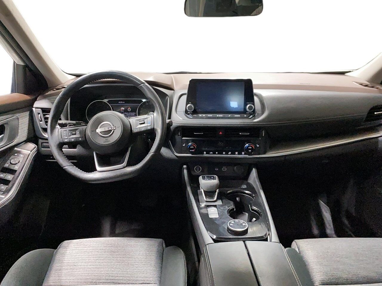 Nissan Rogue Sv 2023 Blanc Baie-Comeau - photo #9