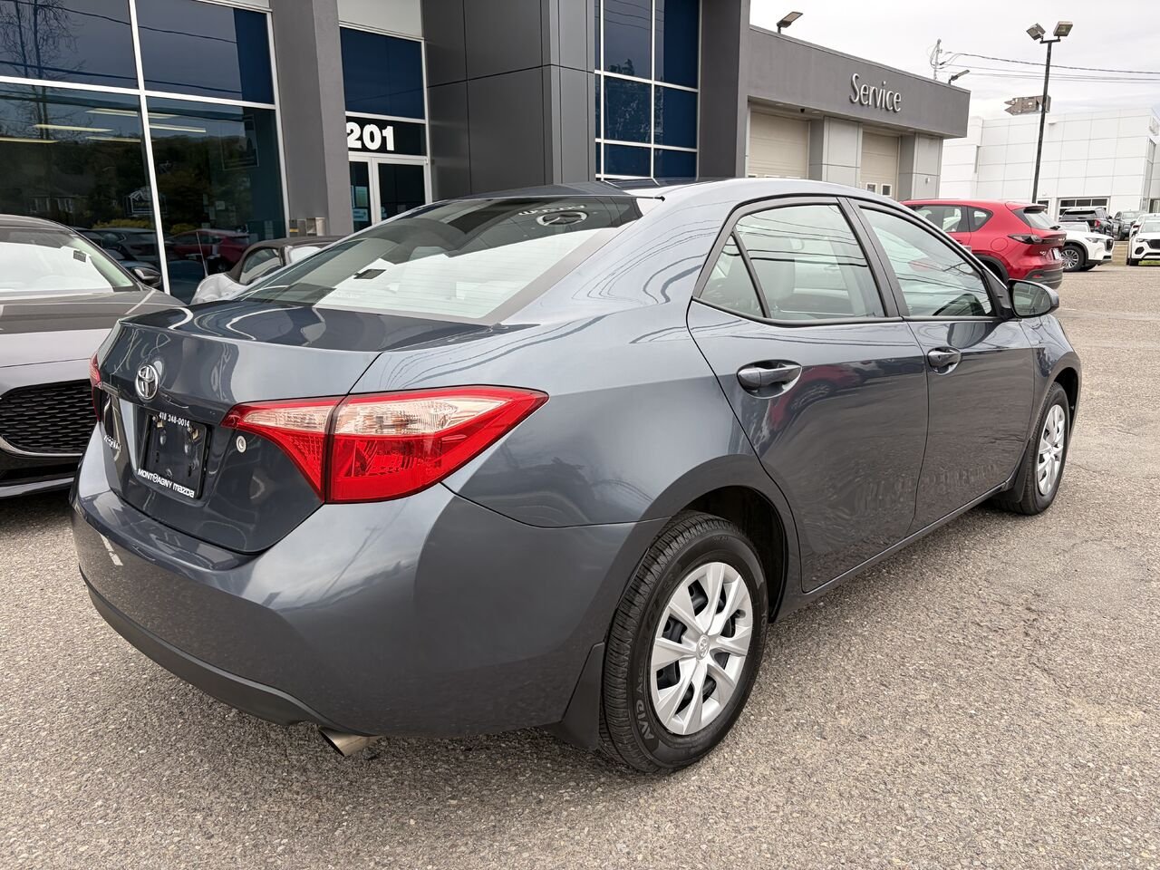 2017 Toyota Corolla CE berline 4 portes CVT Grey Montmagny - photo #4