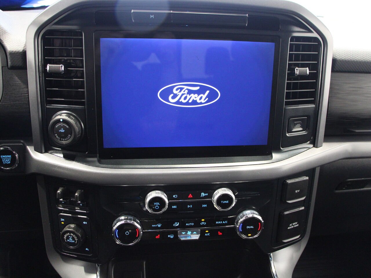 2025 Ford F-150 SUPERCREW XLT F150 SUPERCREW XLT White Châteauguay - photo #12