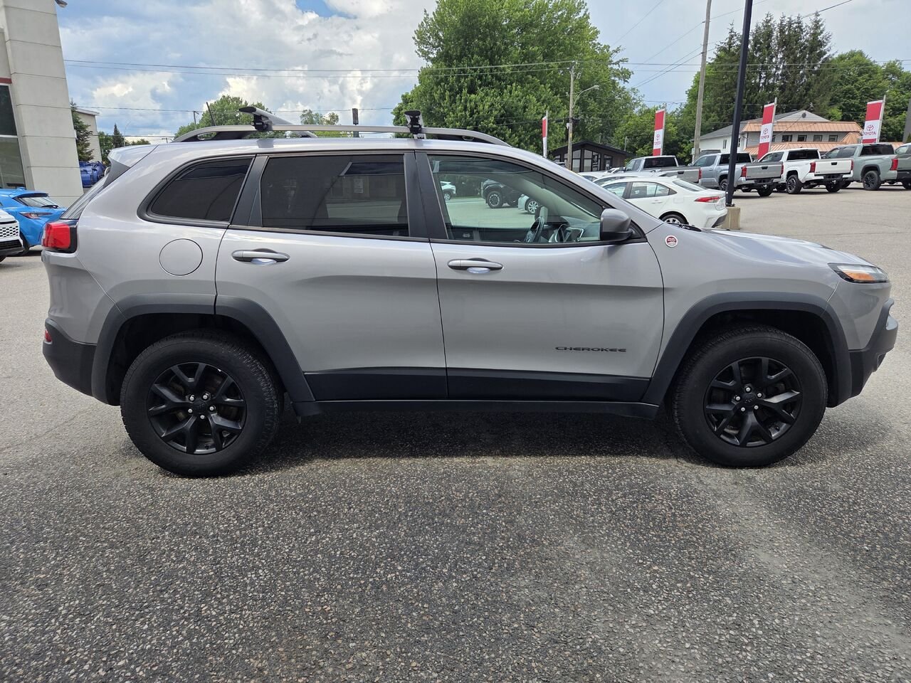 2018 JEEP CHEROKEE TRAILHAWK Silver Mont-Laurier - photo #3