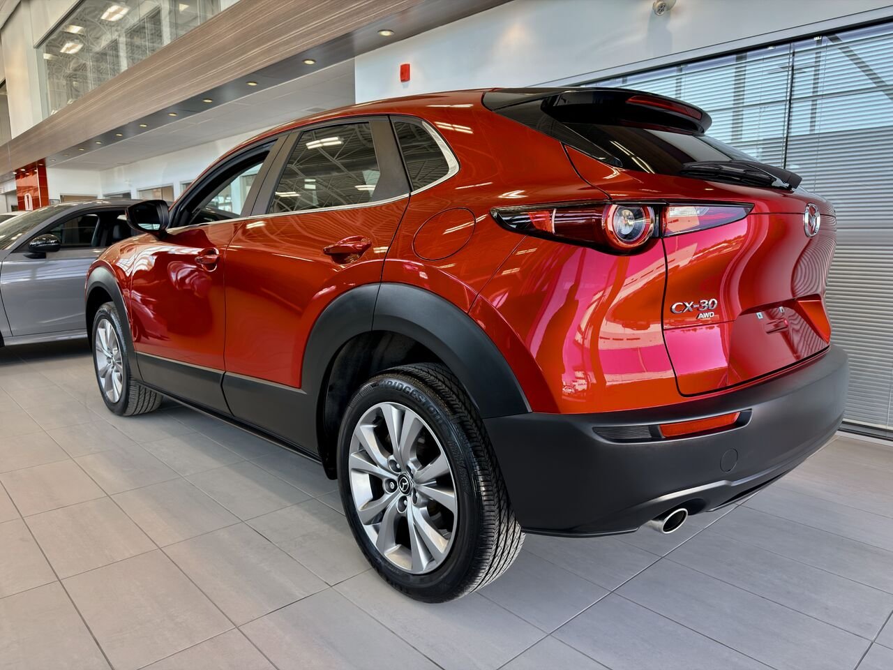2022 Mazda CX-30 Red Notre-Dame-des-Prairies - photo #7