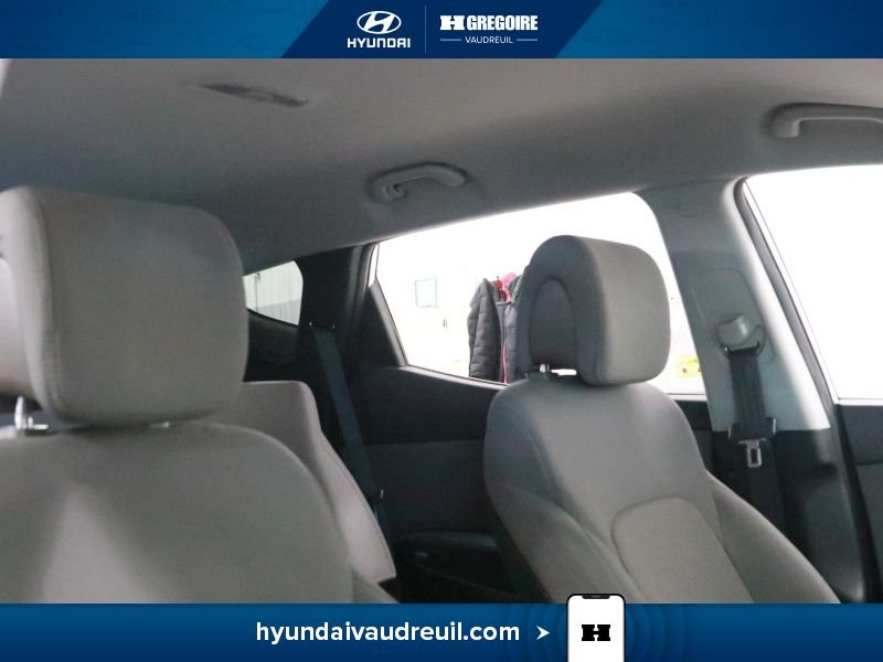 Hyundai Santa Fe 2018 Blanc Laval - photo #30