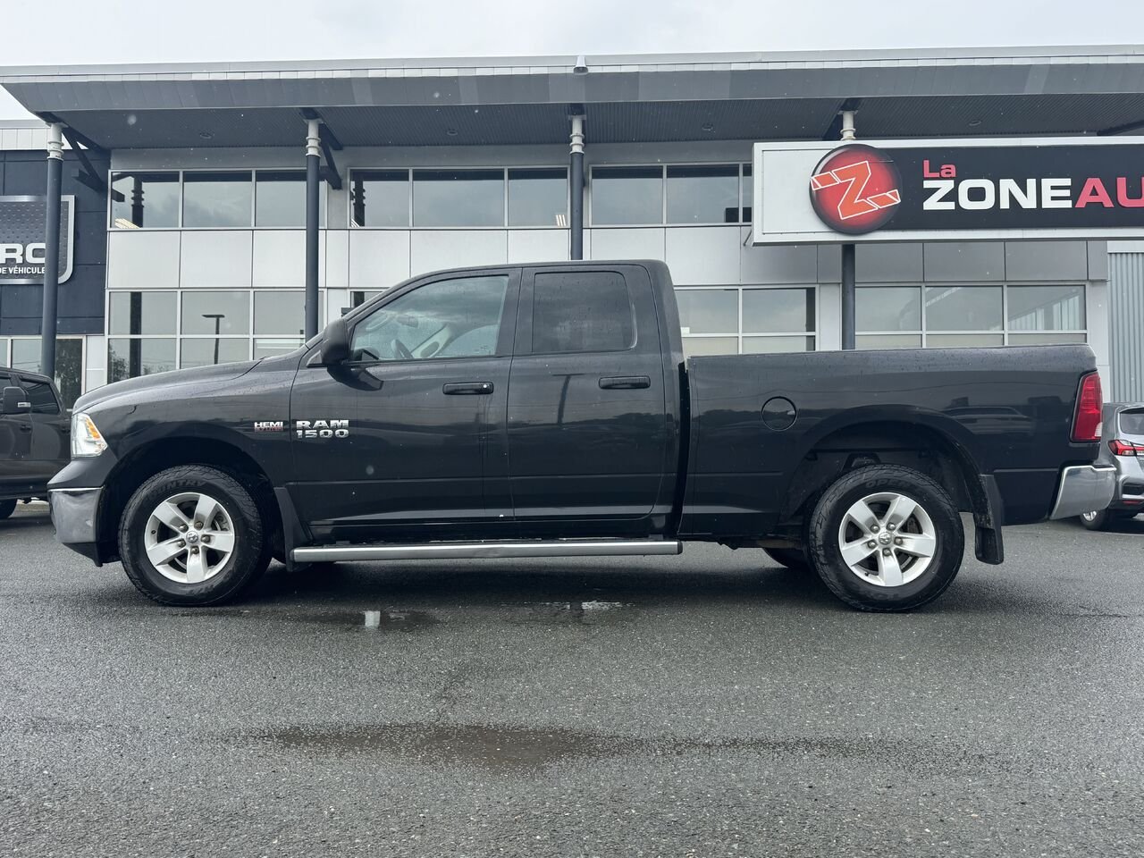 2016 Ram 1500 HEMI Black Granby - photo #2